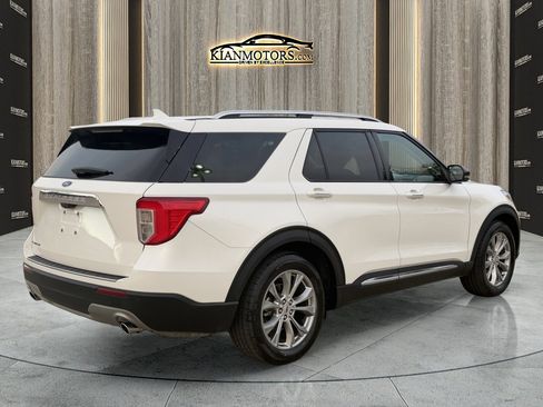 Used 2021 Ford Explorer Limited w/ Equipment Group 301A image 7