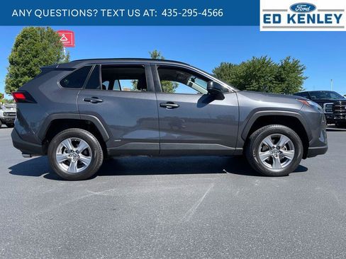 Used 2023 Toyota RAV4 LE AWD/4WD image 24