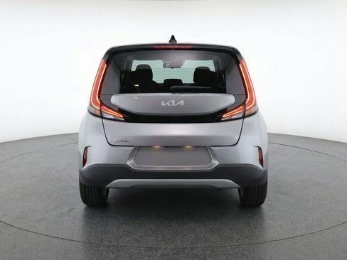 Used 2025 Kia Soul LX w/ LX Technology Package FWD image 7