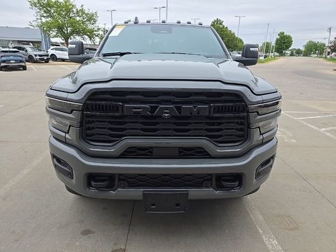 Used 2026 RAM 3500 Big Horn AWD/4WD image 2