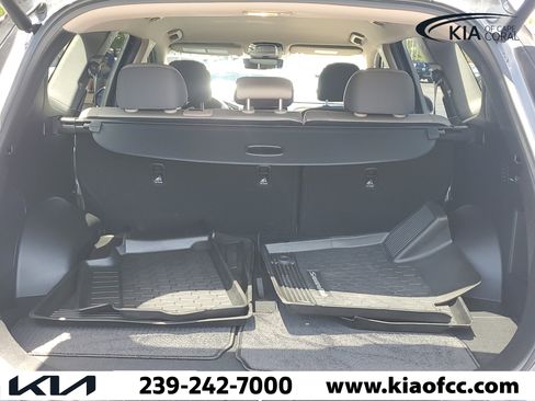 Used 2023 Hyundai Santa Fe SEL FWD image 9