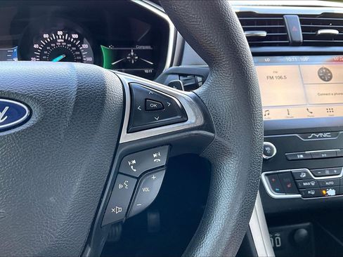 Used 2019 Ford Fusion SE AWD/4WD image 20