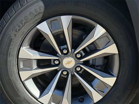 New 2026 Chevrolet Equinox LT image 9