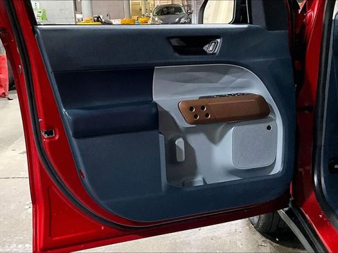 Used 2022 Ford Maverick Lariat w/ Lariat Luxury Package image 21