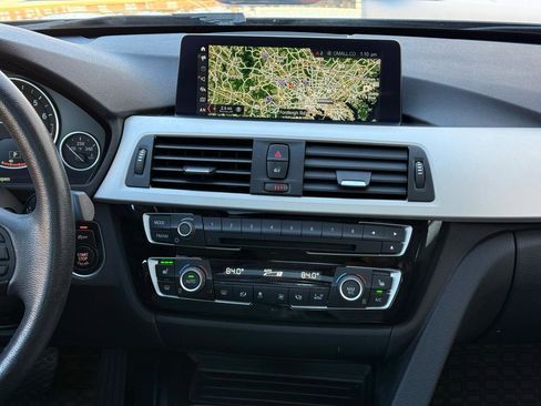 Used 2018 BMW 320i xDrive Sedan w/ Convenience Package image 20