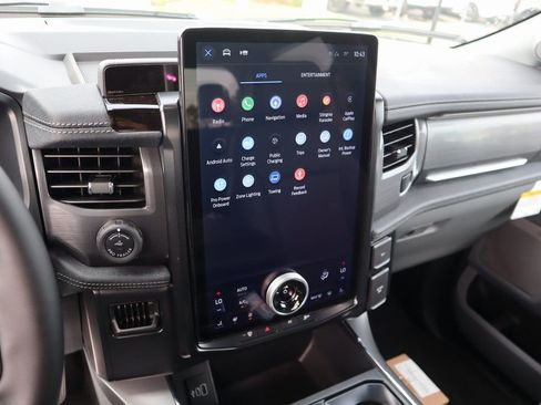 Used 2025 Ford F150 Lightning Flash image 5