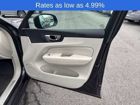 Certified 2024 Volvo XC60 B5 Plus w/ Protection Package Premier image 4