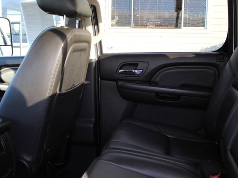 Used 2012 GMC Sierra 3500 Denali image 46