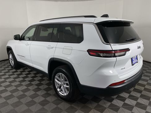 Used 2023 Jeep Grand Cherokee L Laredo w/ Luxury Tech Group I AWD/4WD image 10