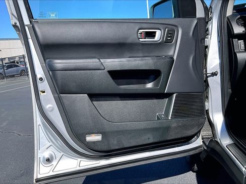 Used 2011 Honda Pilot Touring image 25