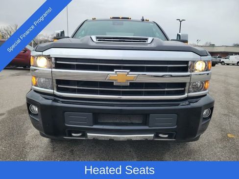 Used 2019 Chevrolet Silverado 2500 High Country w/ Duramax Plus Package image 9