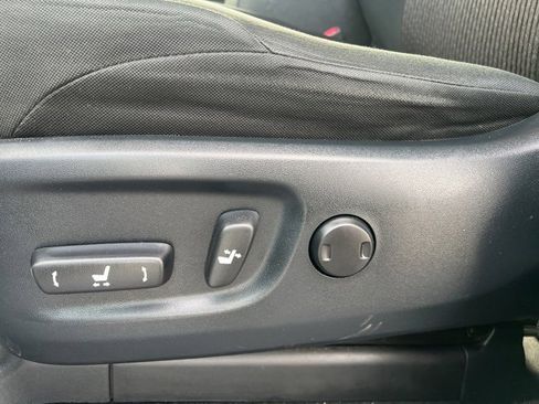 Used 2023 Toyota 4Runner TRD Off-Road image 10