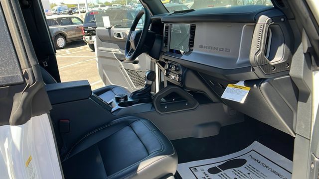 New 2026 Ford Bronco Outer Banks w/ Sasquatch Package AWD/4WD image 12