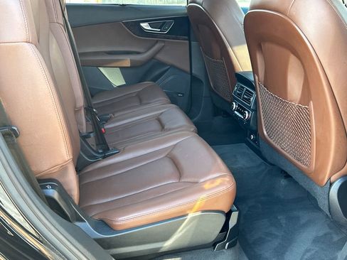 Used 2018 Audi Q7 3.0T Prestige w/ Prestige Package image 16