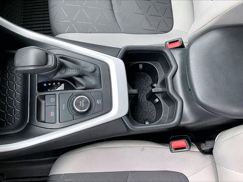Used 2022 Toyota RAV4 XLE image 14