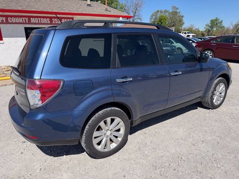 Used 2012 Subaru Forester 2.5X Premium w/ All-Weather Pkg AWD/4WD image 3
