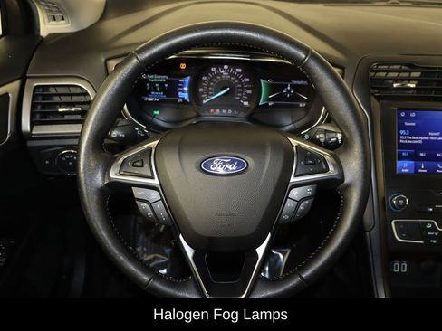 Used 2020 Ford Fusion SE w/ Equipment Group 151A image 7