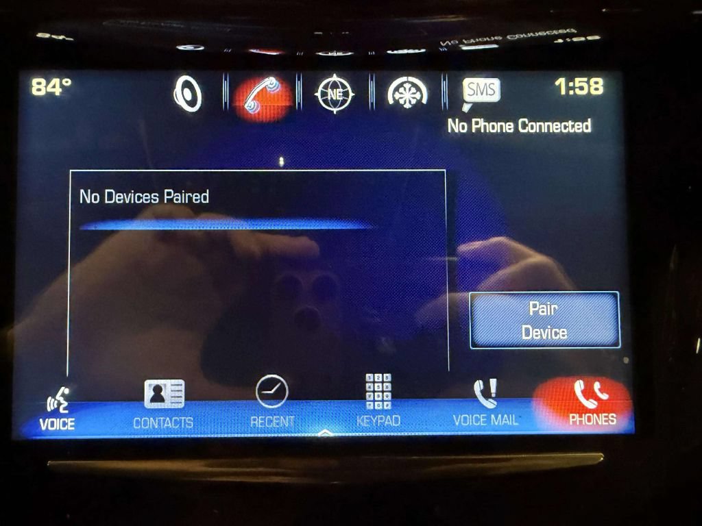 Used 2018 Cadillac Escalade Premium Luxury AWD/4WD image 40