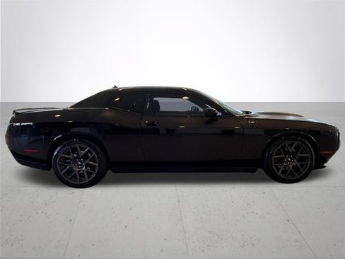 Used 2017 Dodge Challenger R/T w/ Quick Order Package 28P T/A RWD image 6