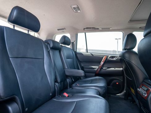 Used 2012 Toyota Highlander Limited w/ Tow Pkg AWD/4WD image 23