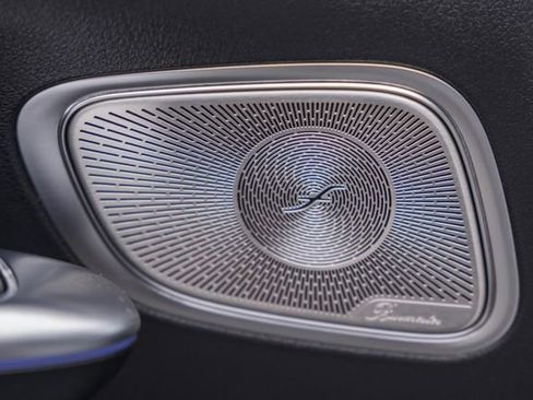 Certified 2025 Mercedes-Benz GLC 300 4MATIC image 39