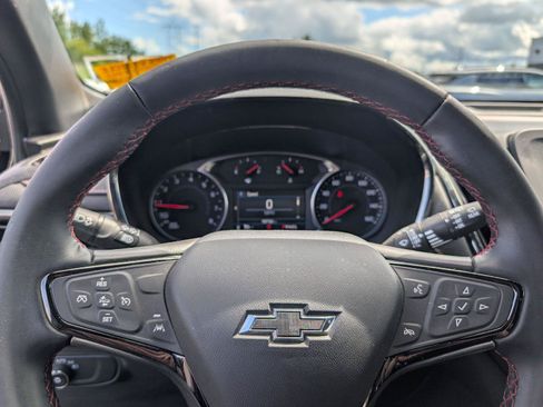 Used 2024 Chevrolet Equinox RS AWD/4WD image 10