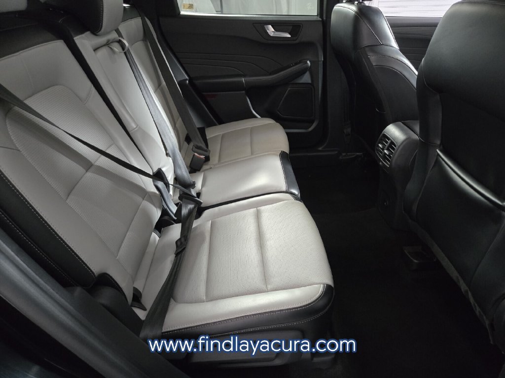 Used 2025 Ford Escape Platinum AWD/4WD image 19