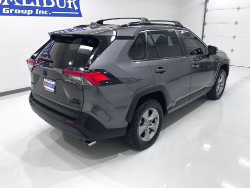 Used 2021 Toyota RAV4 XLE w/ XLE Grade Weather Package image 43