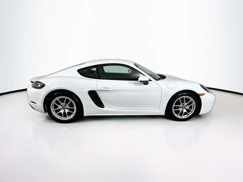 Certified 2024 Porsche 718 Cayman RWD image 8