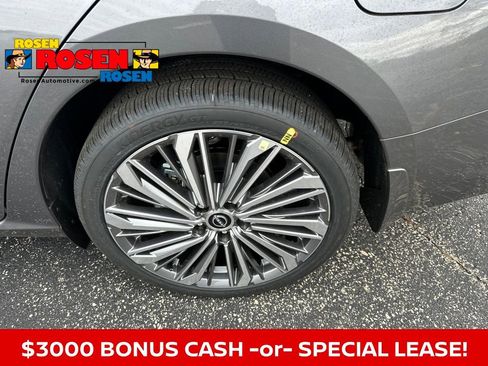 New 2025 Nissan Altima 2.5 SL image 36