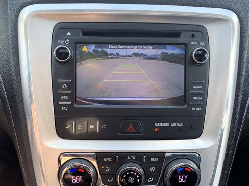 Used 2013 GMC Acadia SLT FWD image 23