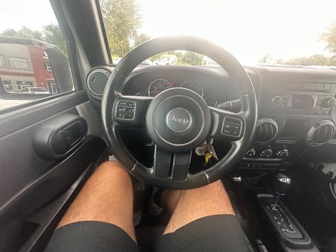Used 2015 Jeep Wrangler Unlimited Sport AWD/4WD image 19