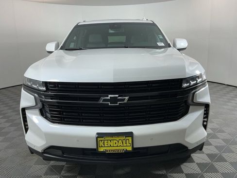 Used 2023 Chevrolet Suburban RST image 2