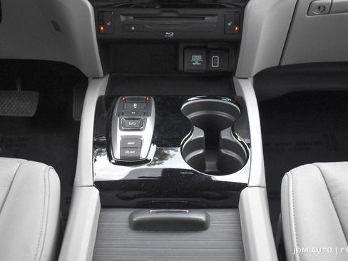 Used 2019 Honda Pilot Touring image 29