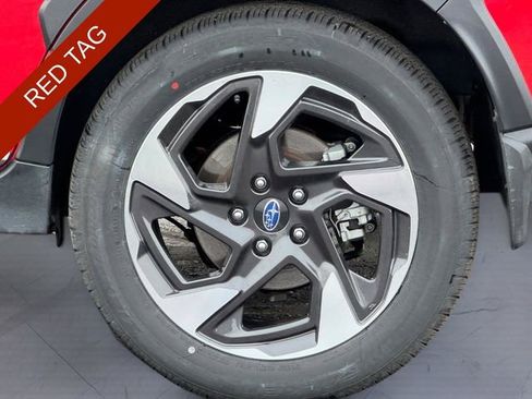 Certified 2025 Subaru Crosstrek 2.5i Limited w/ Popular Package #4A image 9