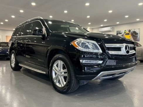 Used 2014 Mercedes-Benz GL 450 4MATIC image 1