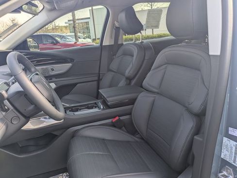 New 2026 Lincoln Nautilus Reserve image 18