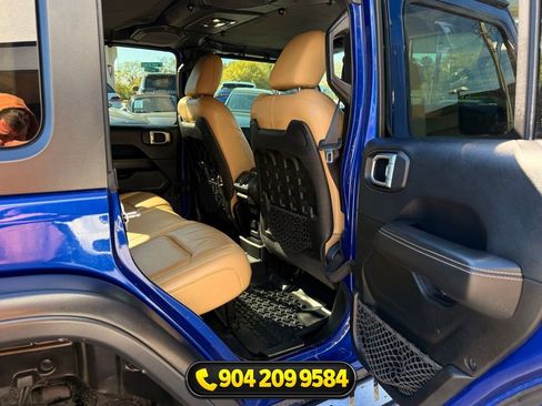 Used 2019 Jeep Wrangler Unlimited Rubicon AWD/4WD image 32