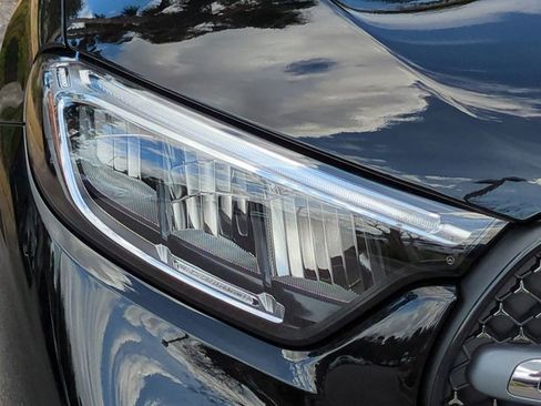 Used 2026 Mercedes-Benz GLC 300 image 10