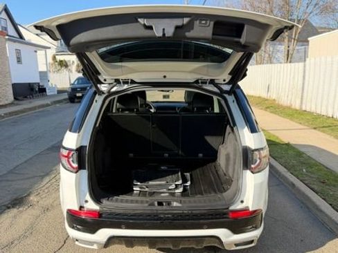 Used 2019 Land Rover Discovery Sport HSE Dynamic image 12