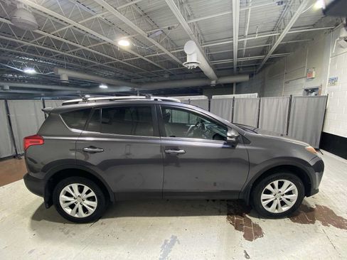 Used 2013 Toyota RAV4 Limited AWD/4WD image 27