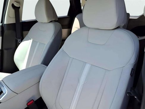 New 2025 Hyundai Tucson SEL image 11