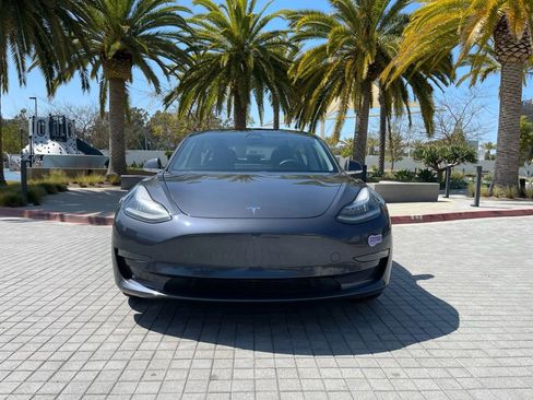 Used 2019 Tesla Model 3 Long Range image 4