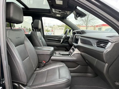 Used 2023 GMC Yukon Denali w/ Max Trailering Package image 22