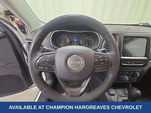 Used 2020 Jeep Cherokee Trailhawk w/ Comfort/Convenience Group AWD/4WD image 15