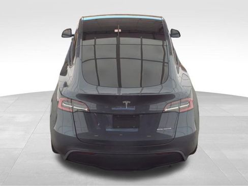 Used 2021 Tesla Model Y Long Range AWD/4WD image 6