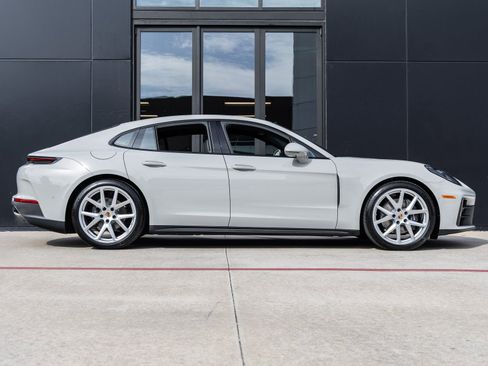 New 2026 Porsche Panamera 4 image 12