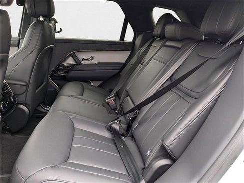 New 2025 Land Rover Range Rover Sport Dynamic SE image 16