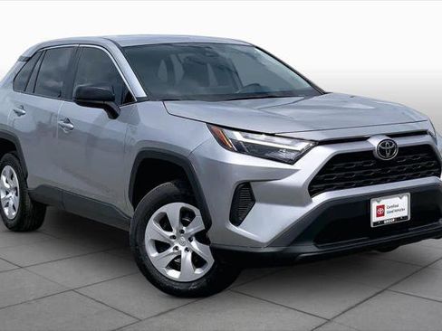 Certified 2025 Toyota RAV4 LE FWD image 3