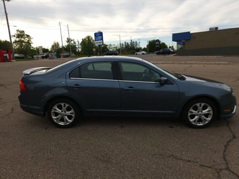 Used 2012 Ford Fusion SE FWD image 3